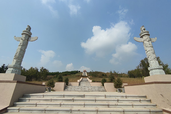 沈阳公墓价格表列出墓地陵园生态安葬仪式的主持注意事项