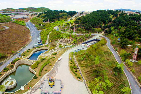 双龙山墓园