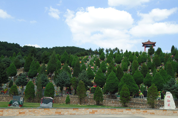 隆福陵园