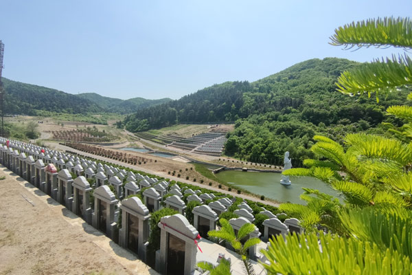 沈阳墓园选墓购墓，公墓安葬，墓地祭祀，陵园一站式服务体验！