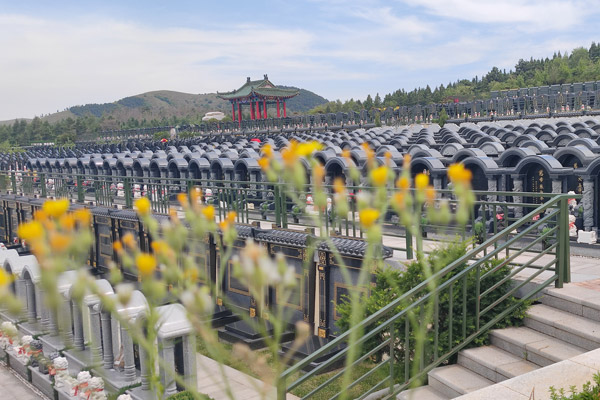 沈阳龙福山纪念园
